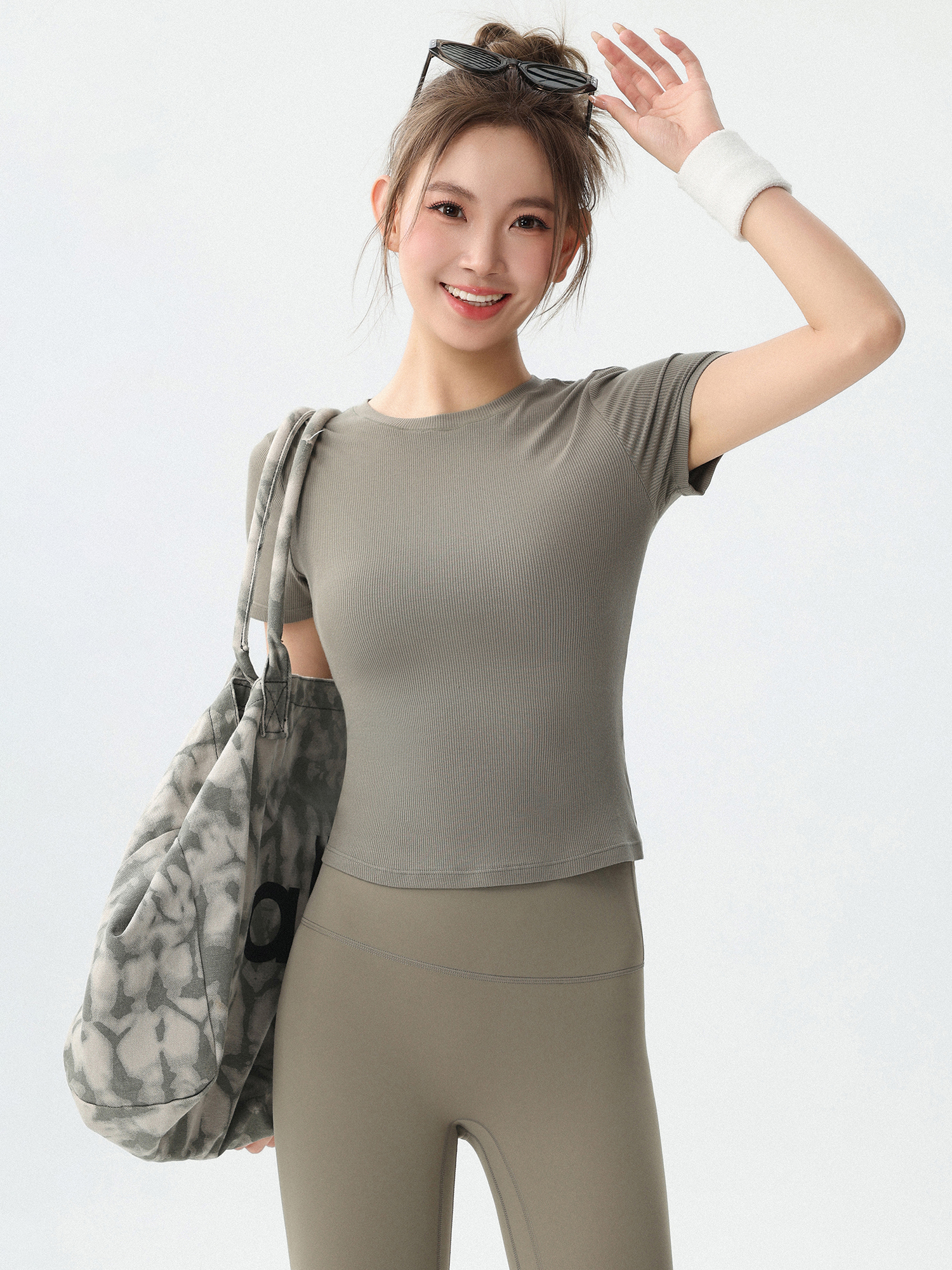 Pilates Yoga Training - Women's Yoga Sportswear round Neck High